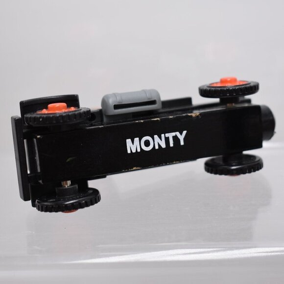 Max 15 and Monty 16 Truck Flatbed NO DUMP BIN Thomas & Friends Wooden Railway - Picture 10 of 11